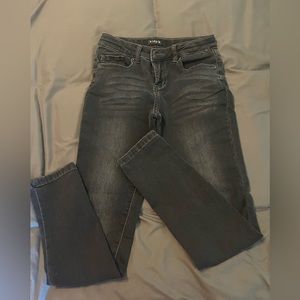 Levi’s 711 Black Skinny Jeans (Girls)